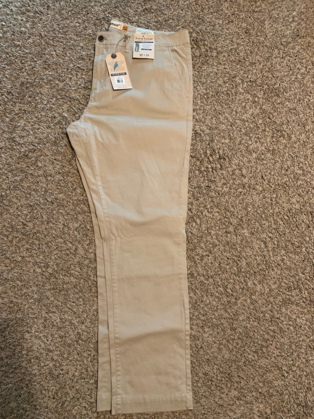 Tailor Vintage Straight-Leg Pants in Khaki